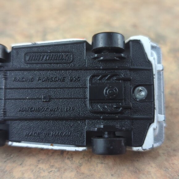 1983 Matchbox Racing Porsche 935 1:64 Diecast Toy Race CAR - Picture 10 of 10